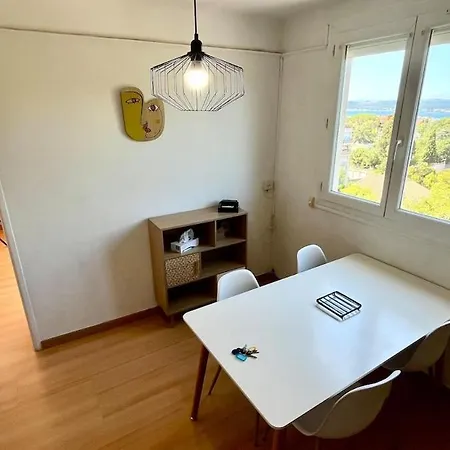 Confortable Avec Vue